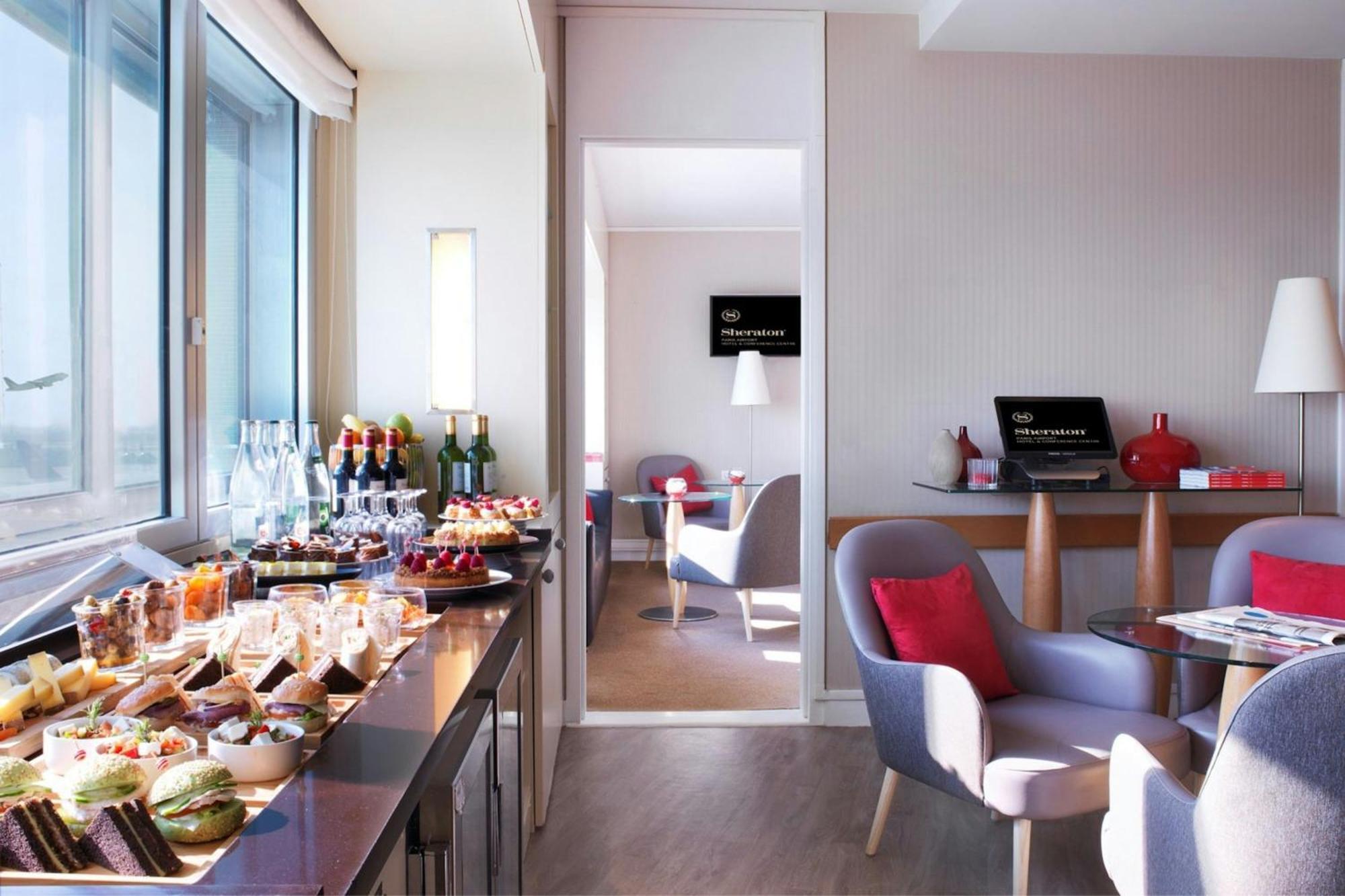 Hotel Sheraton Paris Charles De Gaulle Airport 4*