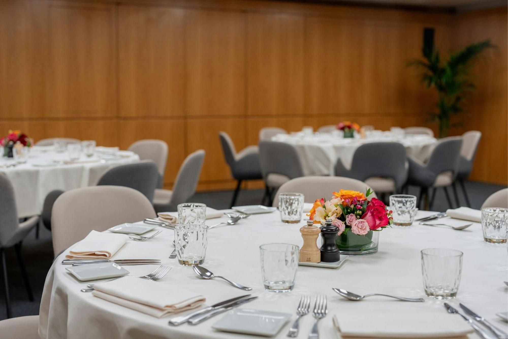 Sheraton Paris Charles De Gaulle Airport 4*