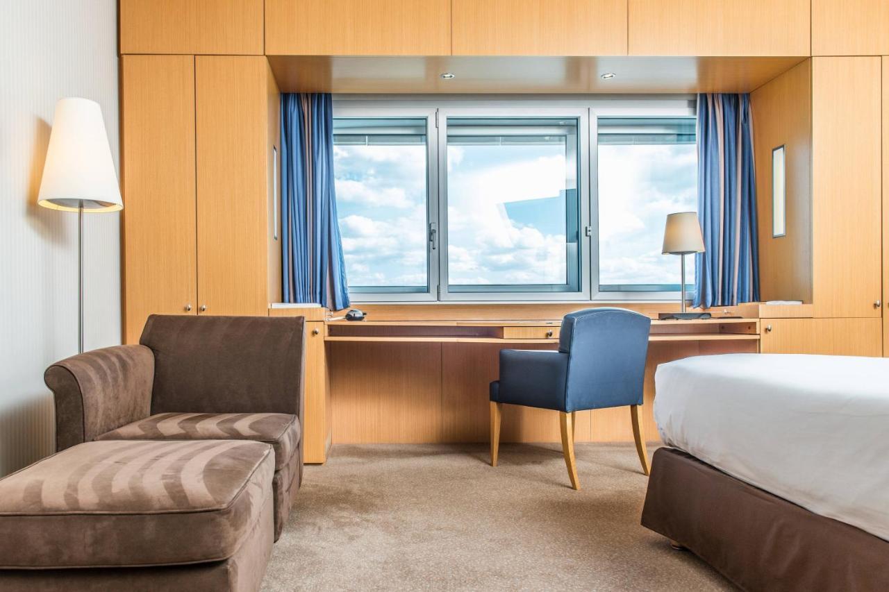 Sheraton Paris Roissy Airport Hotel 4*