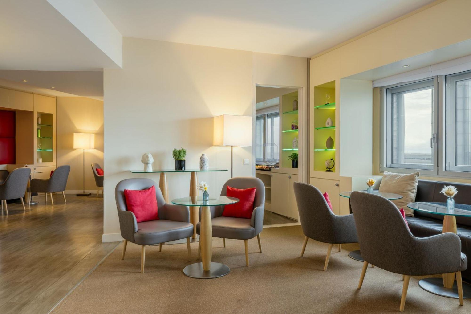 Sheraton Paris Charles De Gaulle Airport 4*