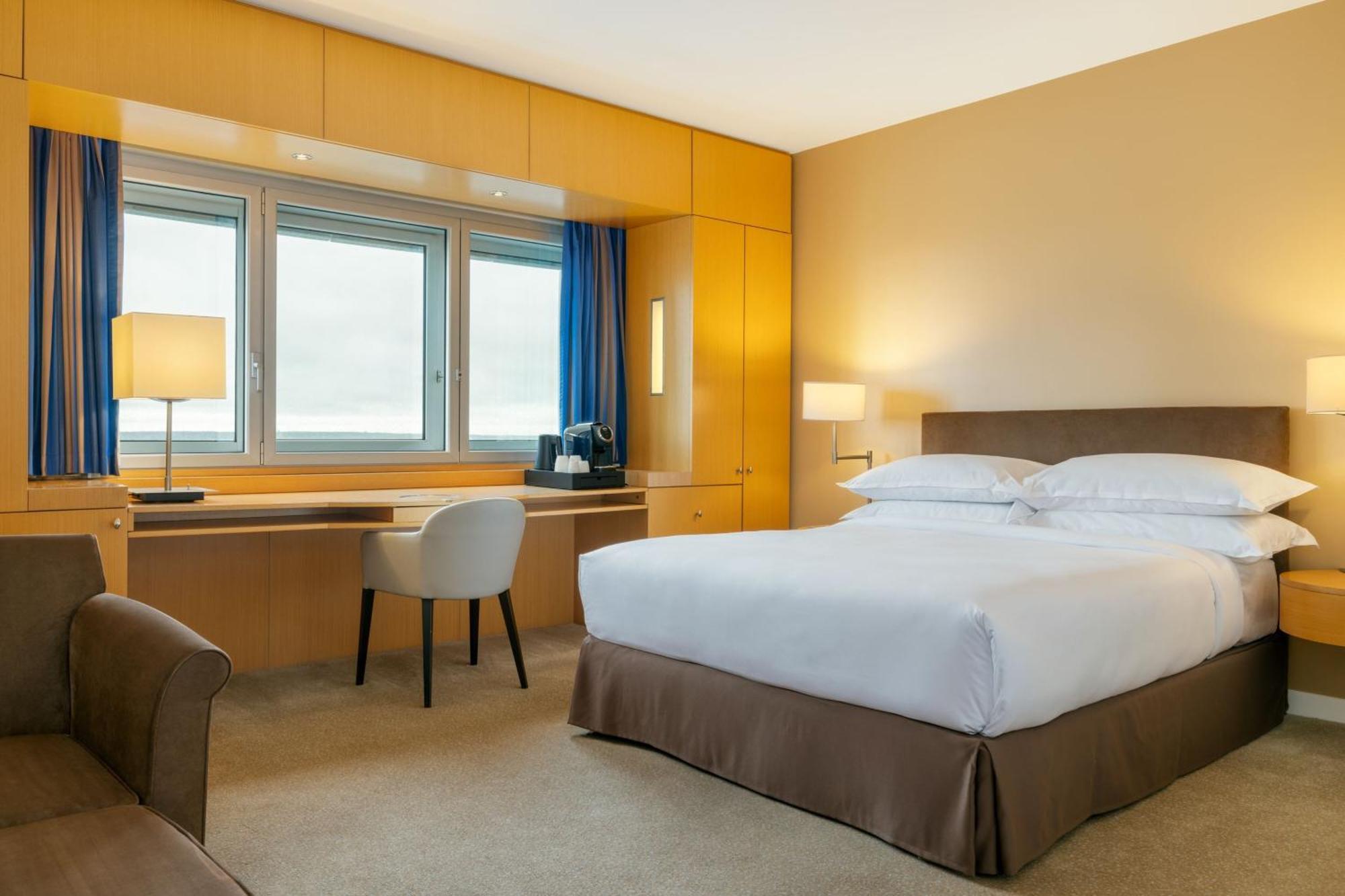 Sheraton Paris Roissy Airport 4*