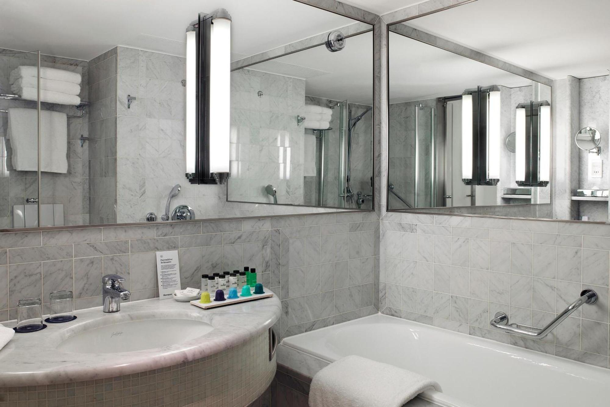 Sheraton Paris Roissy Airport 4* Le Mesnil-Amelot